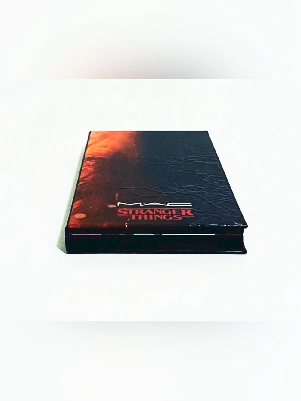 MAC X Stranger Things The Void Eye Palette